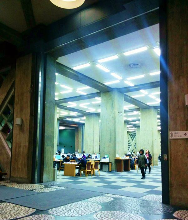 本館