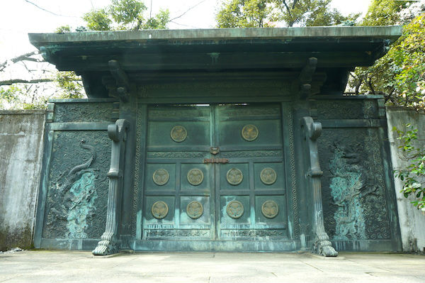 徳川将軍家墓所 鋳抜門