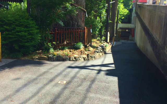 神社前