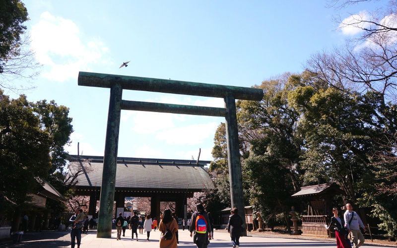 靖国神社鳥居